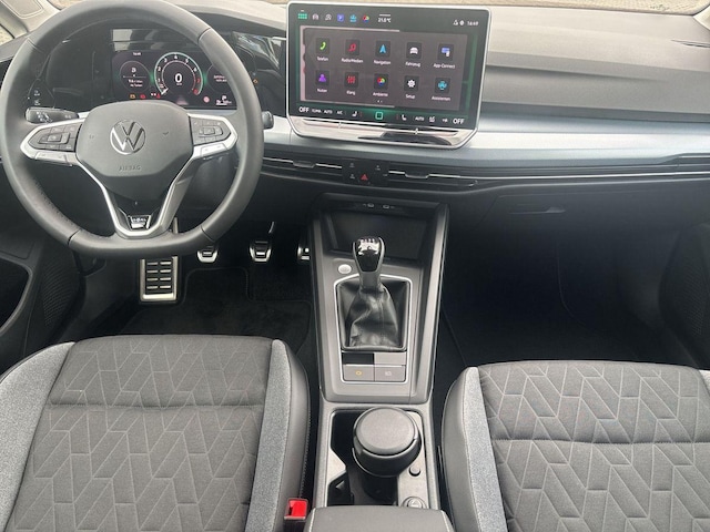 Volkswagen Golf 1.5 TSI Golf VIII