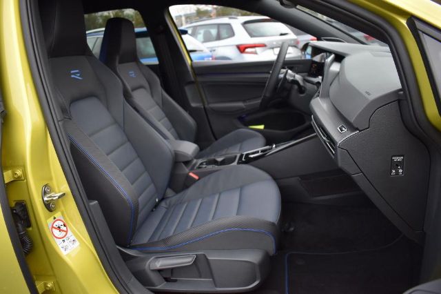 Volkswagen Golf 2.0 TSI DSG Golf VIII