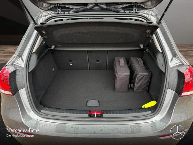 Mercedes-Benz A 250 A 250 e Style