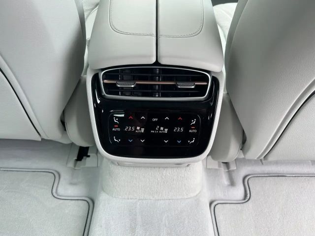 Mercedes-Benz EQS 580 Sedan