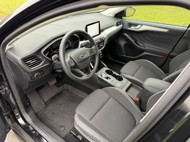 Ford Focus Cool & Connect Wagon