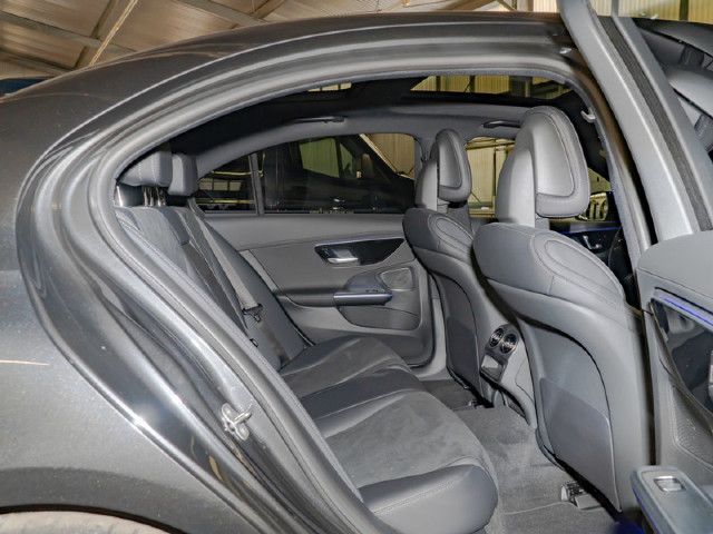 Mercedes-Benz C 220 AMG Line C 220 d Sedan