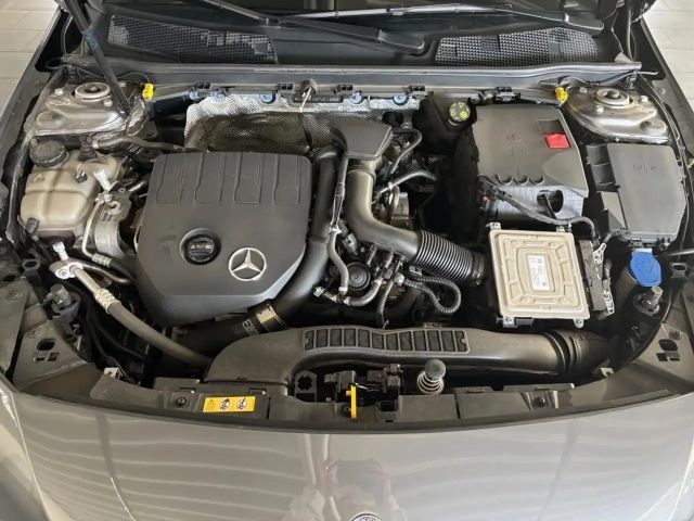 Mercedes-Benz CLA 200 AMG Line Shooting Brake