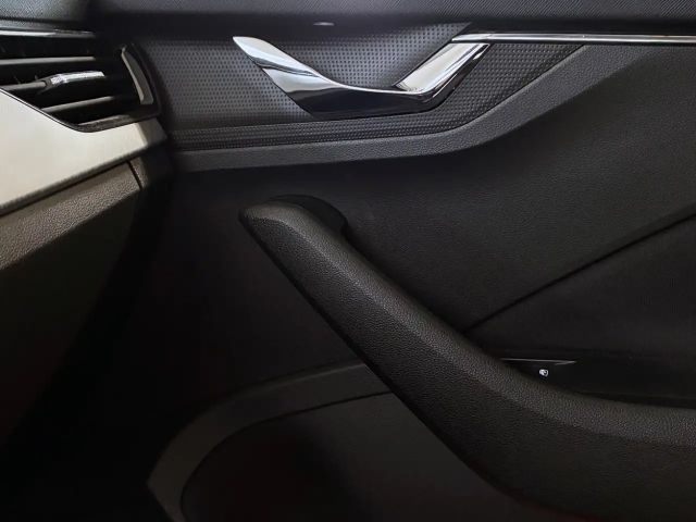 Skoda Kamiq 1.0 TSI Tour