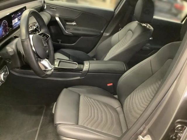 Mercedes-Benz A 200 Progressive