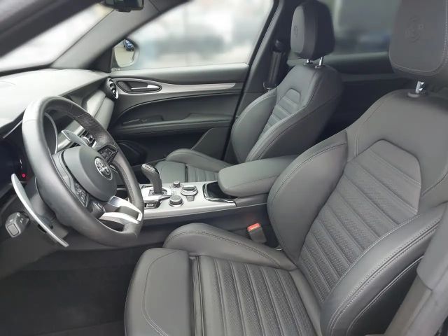 Alfa Romeo Stelvio AT8 Q4 Veloce