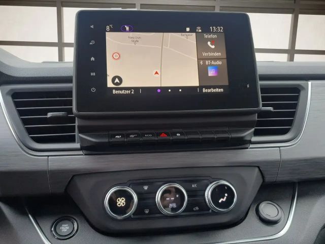 Renault Trafic Blue Grand Spaceclass