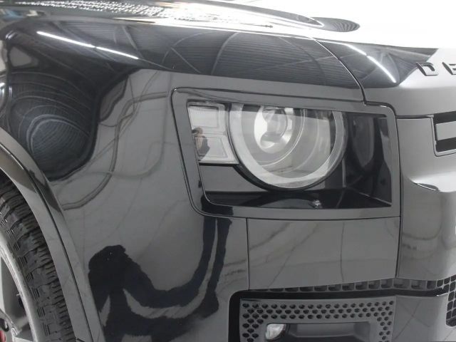 Land Rover Defender 110 Black Pack D300
