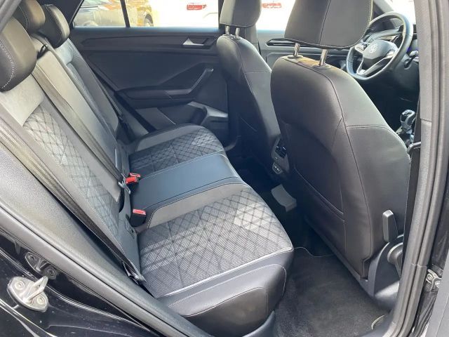 Volkswagen T-Roc IQ.Drive R-Line