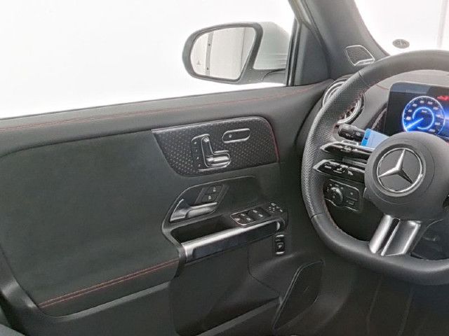 Mercedes-Benz EQB 250