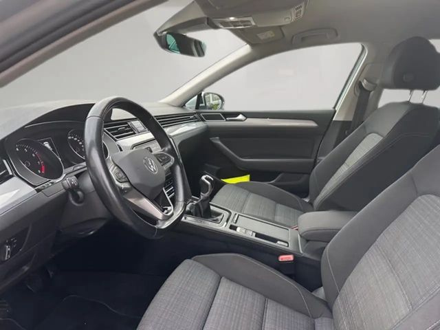 Volkswagen Passat Business Variant