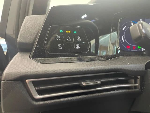 Volkswagen Golf Business GTE Plus