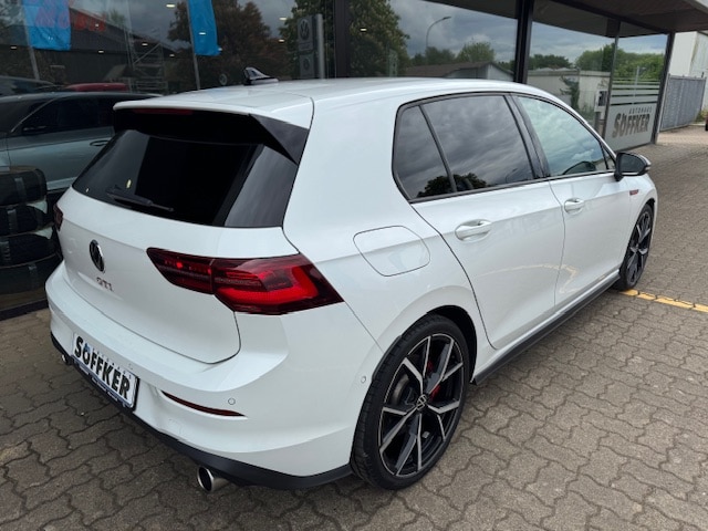 Volkswagen Golf 2.0 TSI