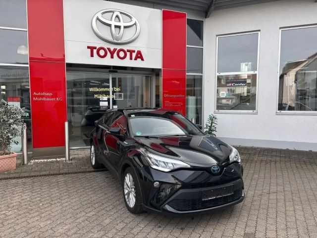 Toyota C-HR Hybride Team D