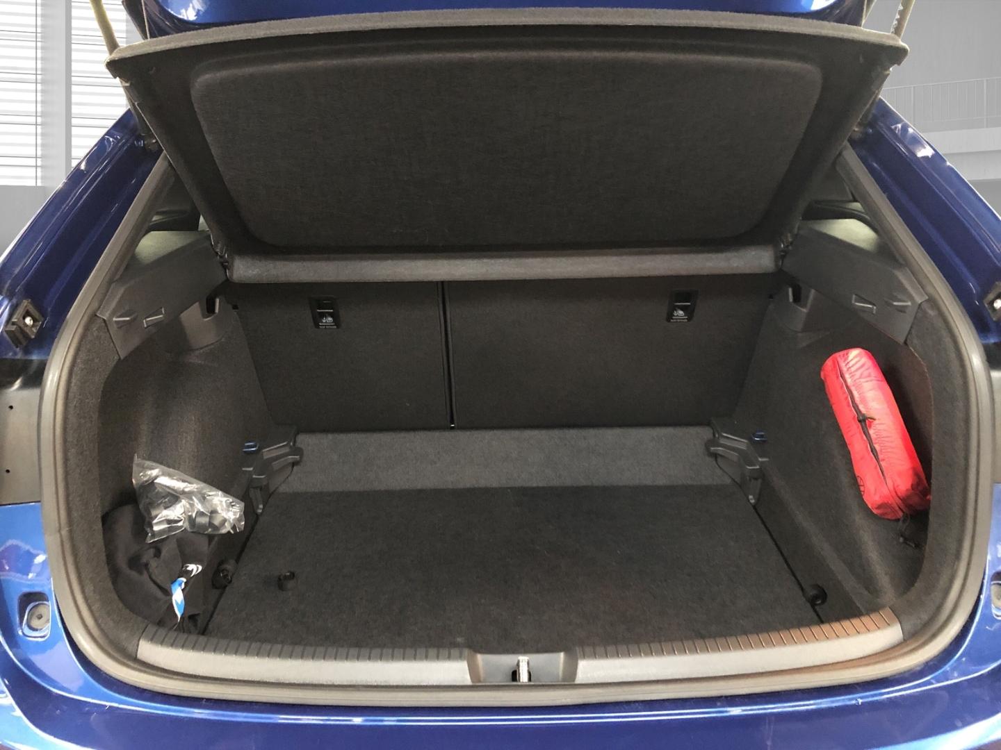 Volkswagen Taigo 1.0 TSI DSG R-Line