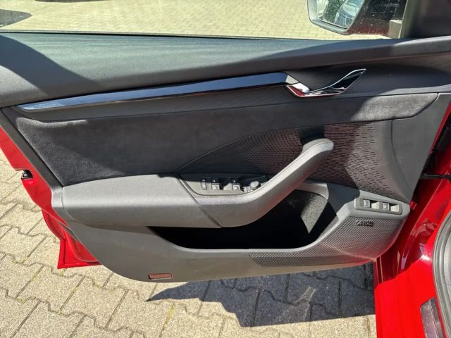 Skoda Octavia Combi RS iV