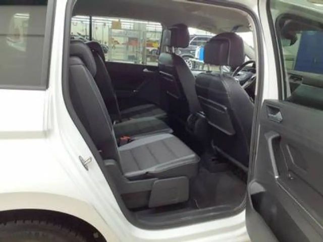 Volkswagen Touran 1.5 TSI