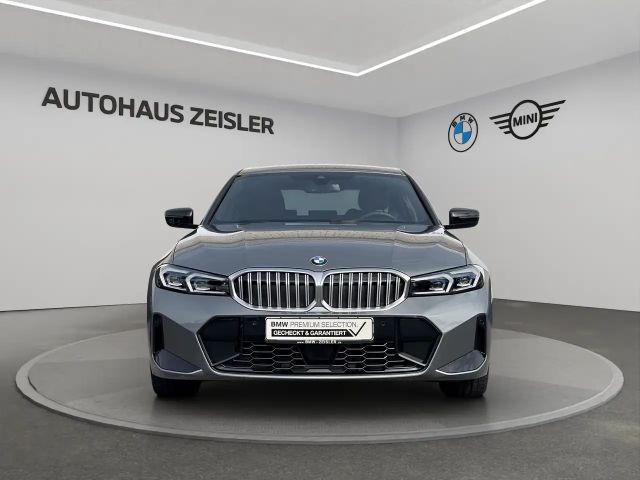 BMW 330 330i M-Sport Sedan xDrive