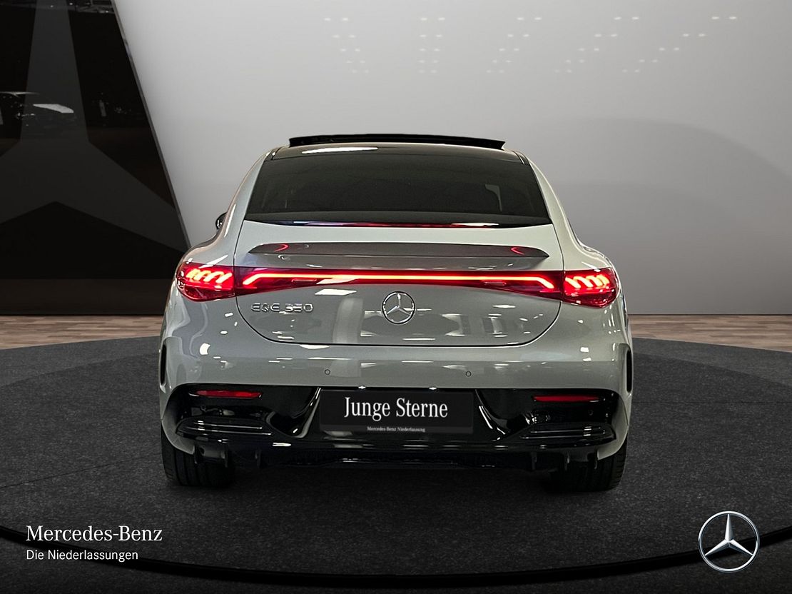 Mercedes-Benz EQE 350 Sedan