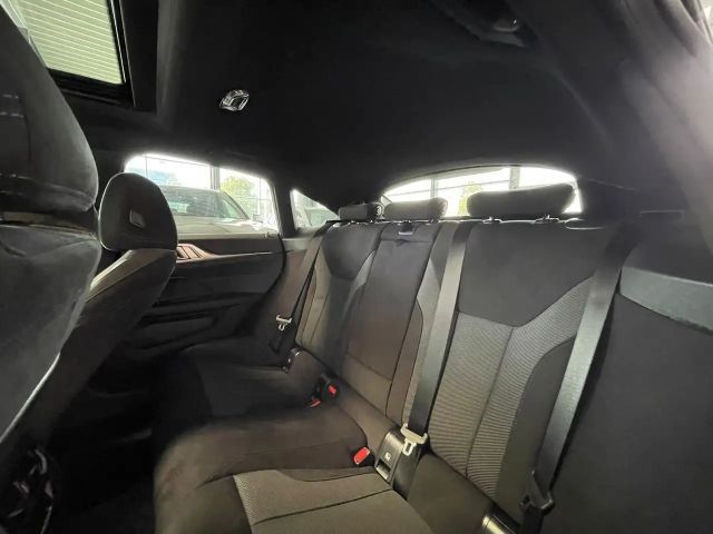 BMW 430 430i Coupé M-Sport xDrive