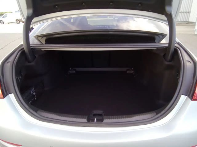 Mercedes-Benz C 200 AVANTGARDE C 200 d Sedan