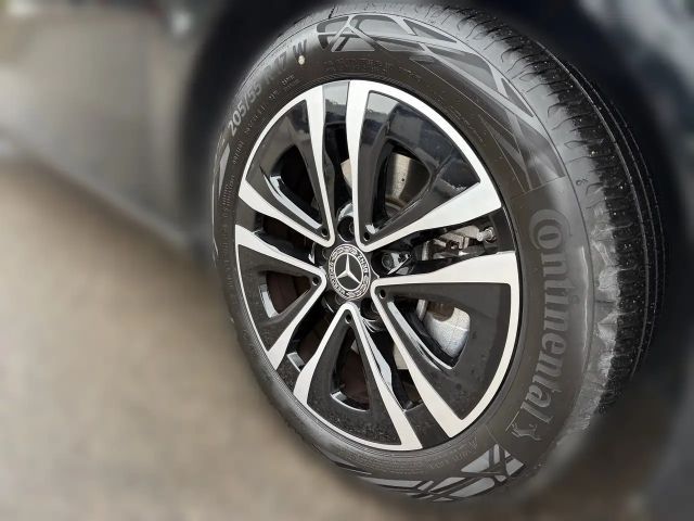 Mercedes-Benz A 180 LENKRADHEIZUNG LED HP USB PAKET