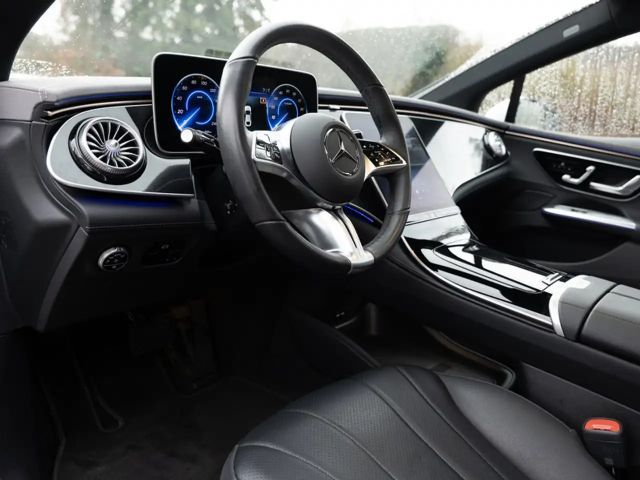 Mercedes-Benz EQE 300 Sedan