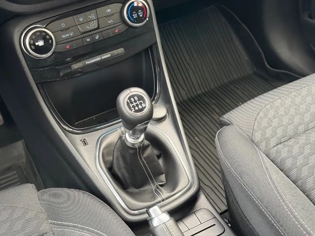 Ford Puma EcoBoost Titanium