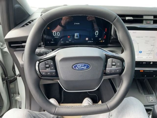 Ford Puma EcoBoost Titanium