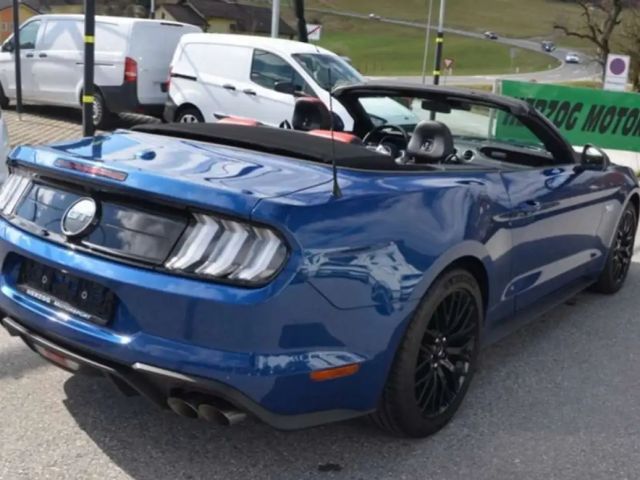 Ford Mustang Convertible GT 5.0 V8