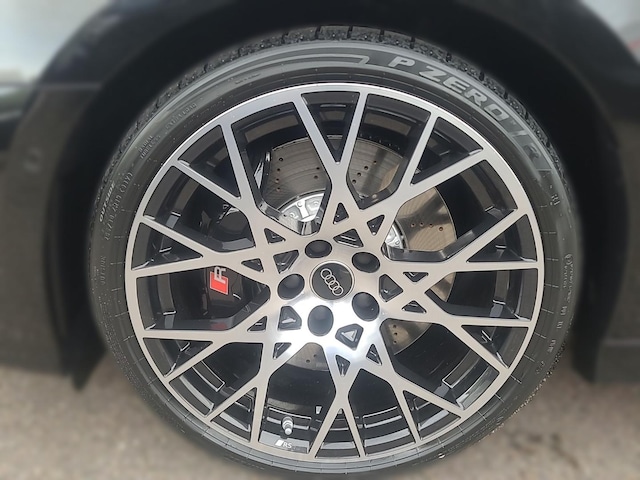 Audi RS3 Quattro S-Tronic Sedan