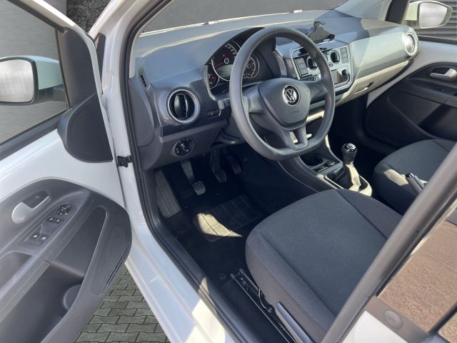 Volkswagen up! Move Move up!