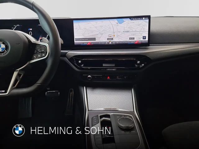 BMW 320 320i M-Sport Sedan xDrive