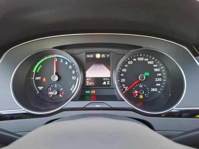 Volkswagen Passat GTE Variant