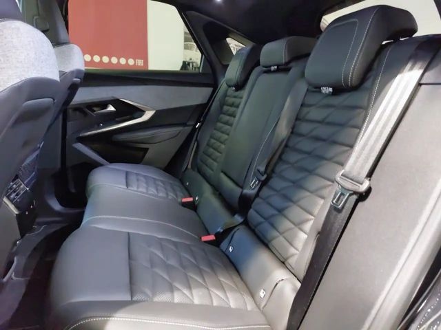 Peugeot E-3008 73Kwh