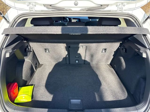 Volkswagen Golf 1.5 TSI Golf VIII Life