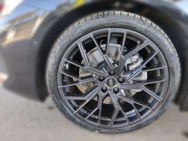 Audi A6 Avant Quattro S-Tronic