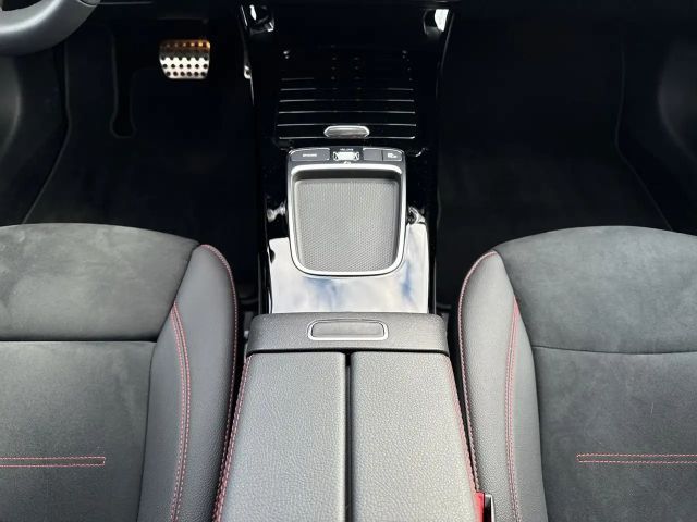 Mercedes-Benz CLA 200 Shooting Brake