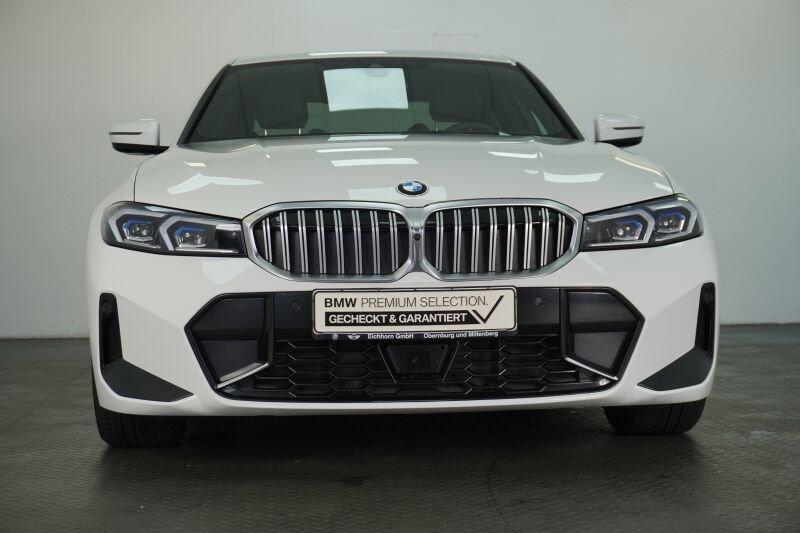 BMW 330 330i Sedan xDrive