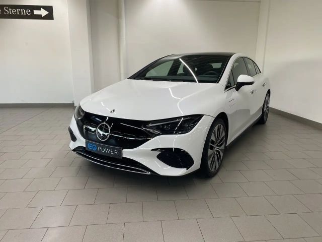 Mercedes-Benz EQE 300 Sedan