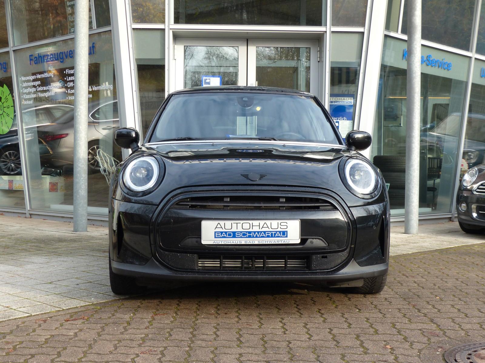 MINI Cooper Aut. Yours Trim, Leder,Navi,Panoramadach