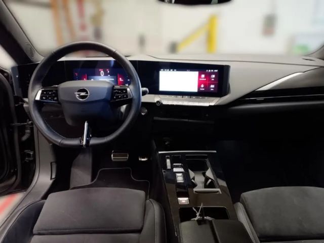 Opel Astra Sports Tourer Ultimate