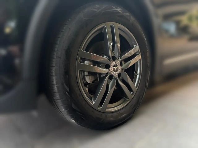 Mercedes-Benz GLA 200 Progressive