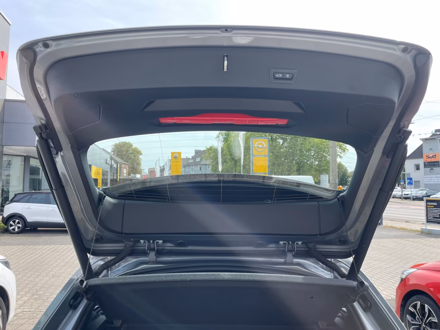 BMW 118 118i M-Sport Sedan