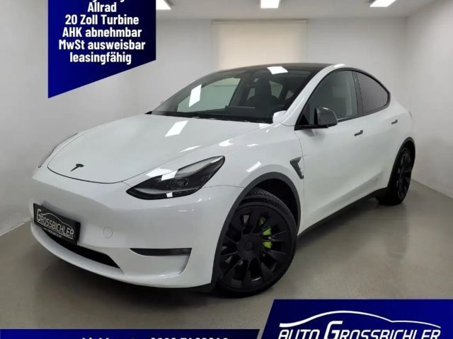 Tesla Model Y AWD