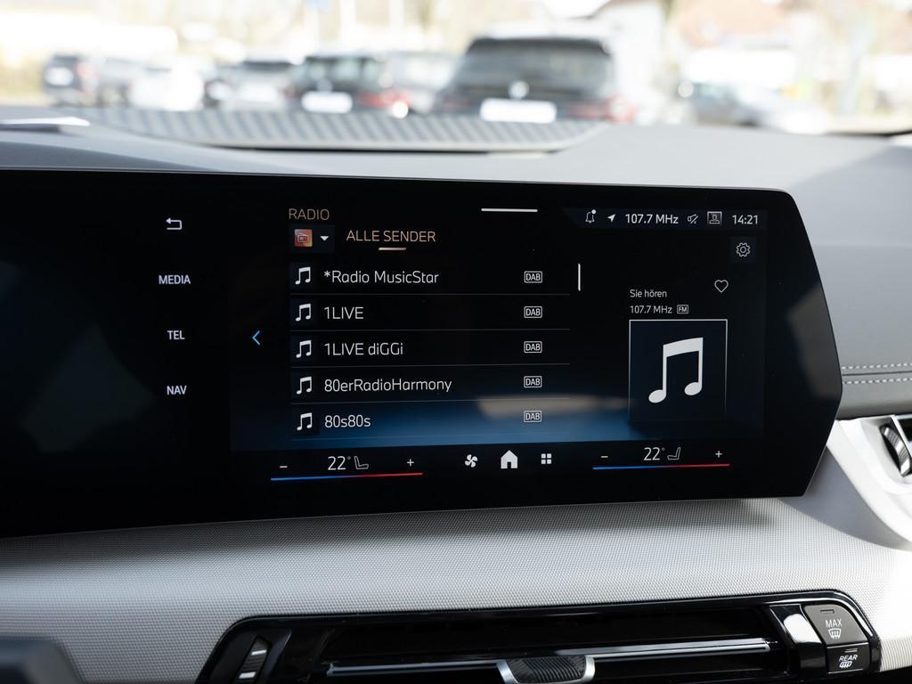 BMW 220 220i Active Tourer