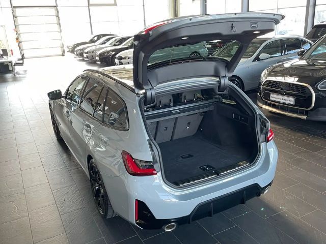 BMW 330 330i M-Sport Touring xDrive