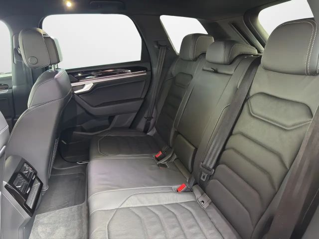 Volkswagen Touareg 3.0 V6 TDI R-Line Style