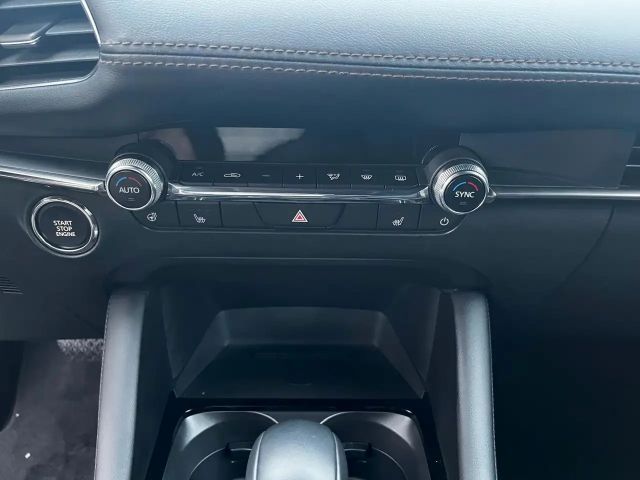 Mazda 3 Benzin 140 PS 6AG Centre-Line Design-P Navi