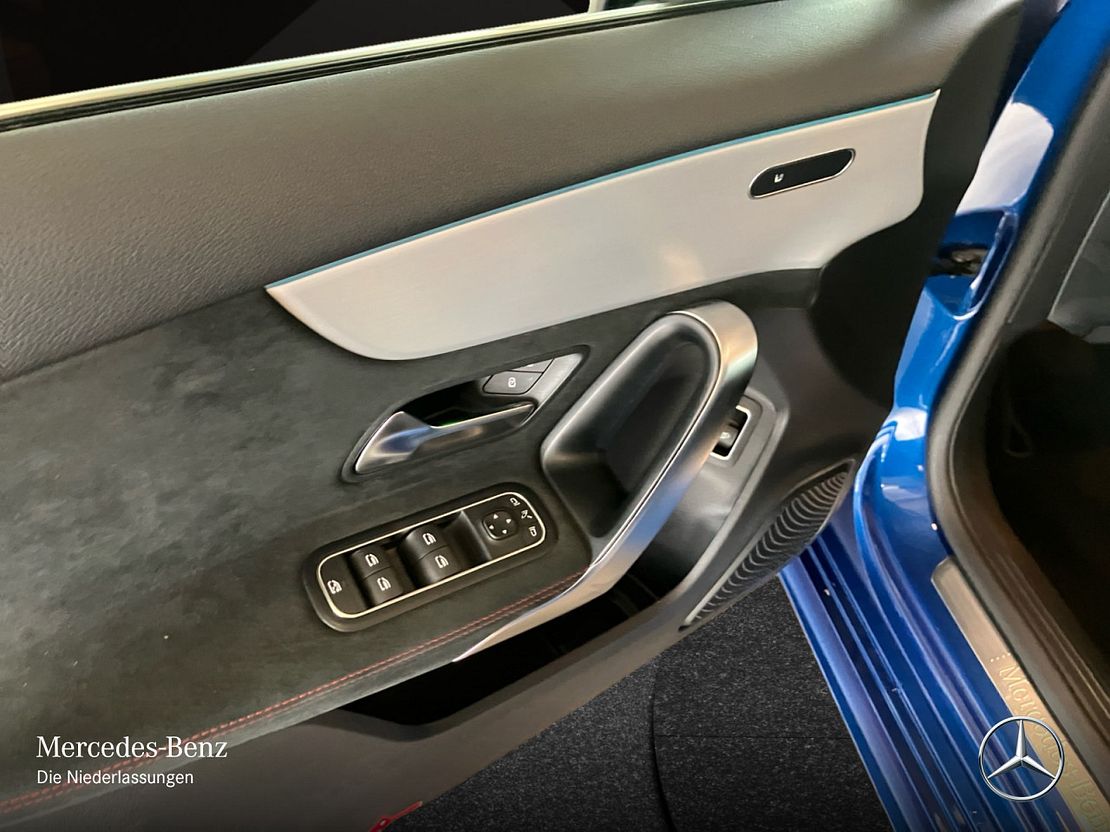 Mercedes-Benz A 220 4MATIC